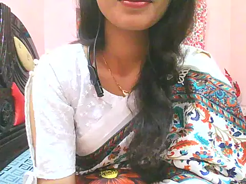 Snapshot of night_queeen7 chatting on 11/14/25, 07:12 night queeen7 online show from 11/14/25, 07:12