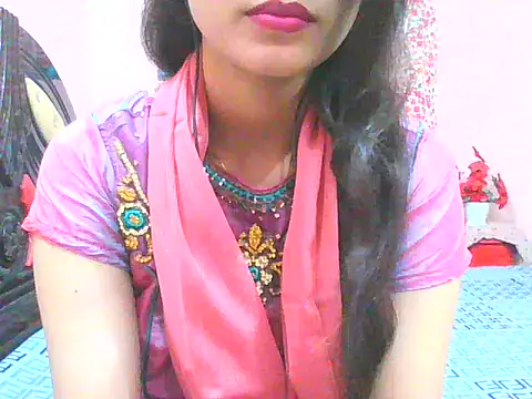 Snapshot of night_queeen7 chatting on 11/17/25, 07:30 night queeen7 online show from 11/17/25, 07:30