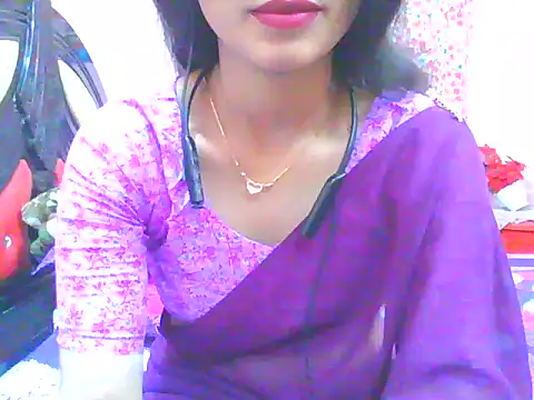 Snapshot of night_queeen7 chatting on 11/22/25, 08:30 night queeen7 online show from 11/22/25, 08:30