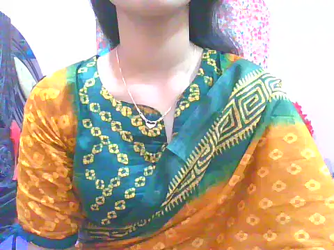 Snapshot of night_queeen7 chatting on 11/28/25, 06:43 night queeen7 online show from 11/28/25, 06:43