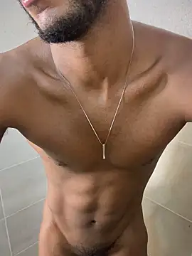 johnjaguar1  online show from 10/11/25, 11:58