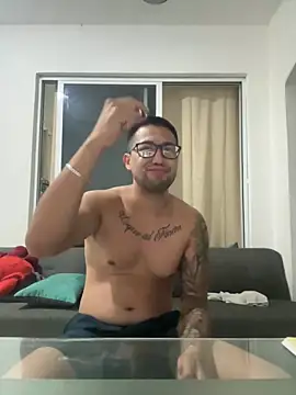 peloando22 online show from 10/17/25, 12:01