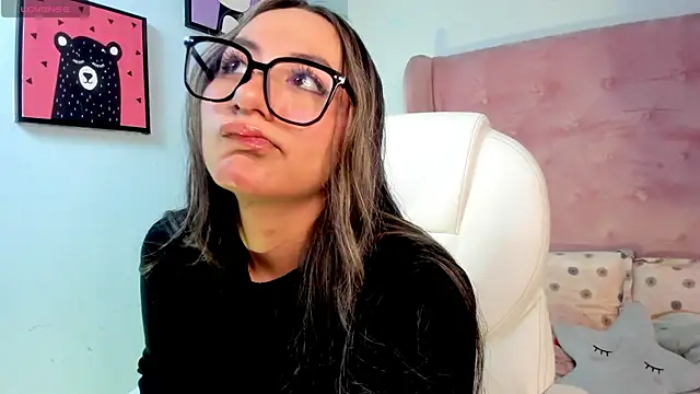 Vanelope evanss online show from 10/11/25, 12:36