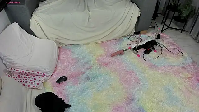 Nahomycarterr online show from 04/21/26, 11:49