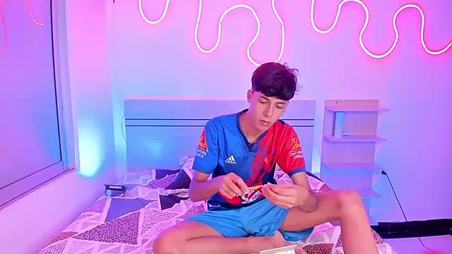 luccas ferreira online show from 10/21/25, 07:03