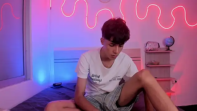 luccas ferreira online show from 11/07/25, 07:03