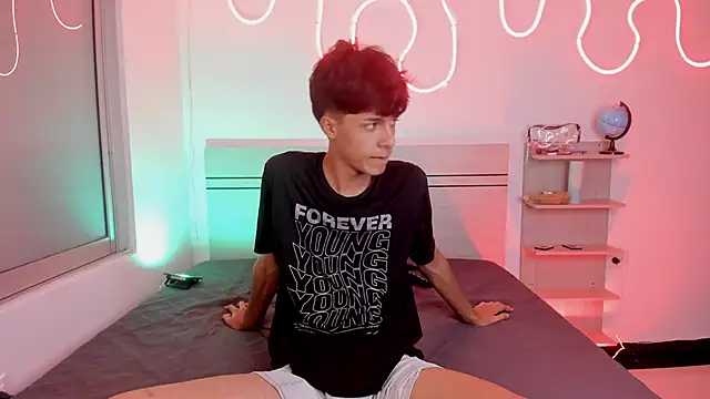 luccas ferreira online show from 11/12/25, 07:24