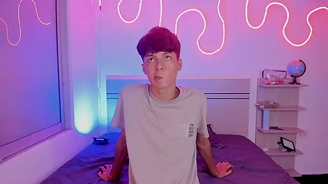 luccas ferreira online show from 11/17/25, 07:08