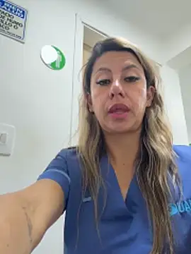 Snapshot of GisellTorres36 chatting on 04/13/26, 03:50 GisellTorres36 online show from 04/13/26, 03:50