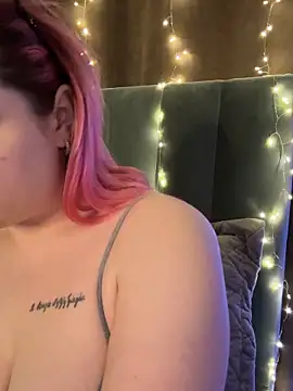 KellyMoors online show from 02/02/26, 01:59