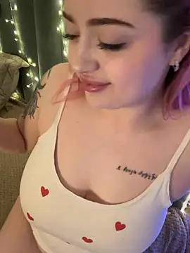 KellyMoors online show from 02/05/26, 02:05