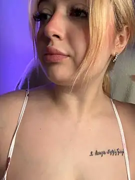 KellyMoors online show from 05/09/26, 07:02