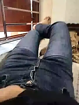 Lili 2love online show from 11/11/25, 02:00