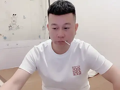 Snapshot of dachui_168 chatting on 10/27/25, 04:55 dachui 168 online show from 10/27/25, 04:55