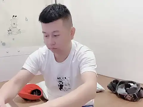 Snapshot of dachui_168 chatting on 10/29/25, 02:19 dachui 168 online show from 10/29/25, 02:19