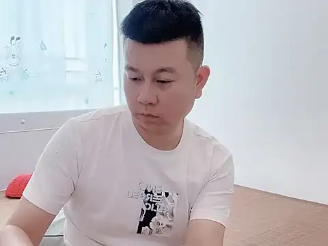 Snapshot of dachui_168 chatting on 10/30/25, 02:24 dachui 168 online show from 10/30/25, 02:24