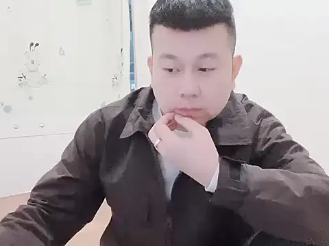 Snapshot of dachui_168 chatting on 11/19/25, 01:11 dachui 168 online show from 11/19/25, 01:11