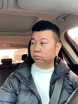 Snapshot of dachui_168 chatting on 12/23/25, 05:27 dachui 168 online show from 12/23/25, 05:27