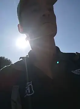 Snapshot of sweetysteph30 chatting on 10/15/25, 01:22 sweetysteph30 online show from 10/15/25, 01:22