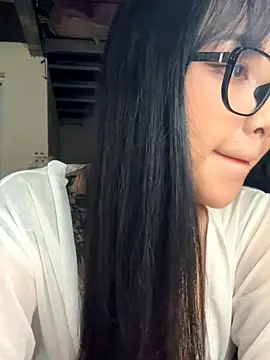 Linh5790 online show from 10/08/25, 05:05