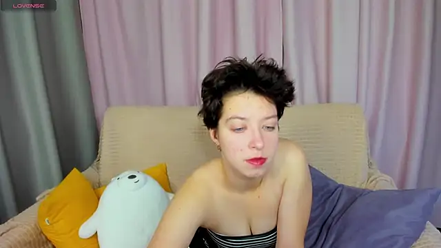 Sara Frayer online show from 11/12/25, 01:17