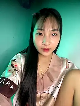 banlinh004 online show from 10/22/25, 07:19