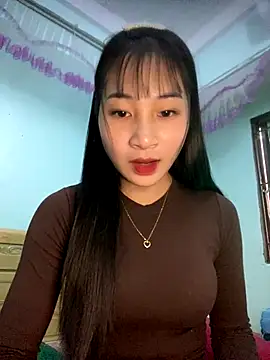 banlinh004 online show from 11/05/25, 06:46