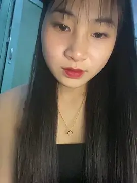 banlinh004 online show from 12/20/25, 02:13