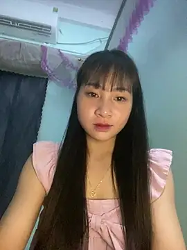 banlinh004 online show from 04/28/26, 03:17
