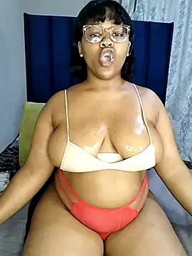 SweetJuicyPussy97 online show from 02/11/26, 08:47