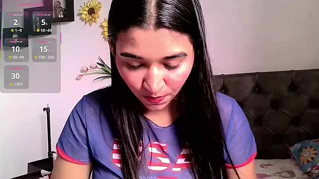 Snapshot of MelodySwetie__ chatting on 10/22/25, 01:55 MelodySwetie   online show from 10/22/25, 01:55