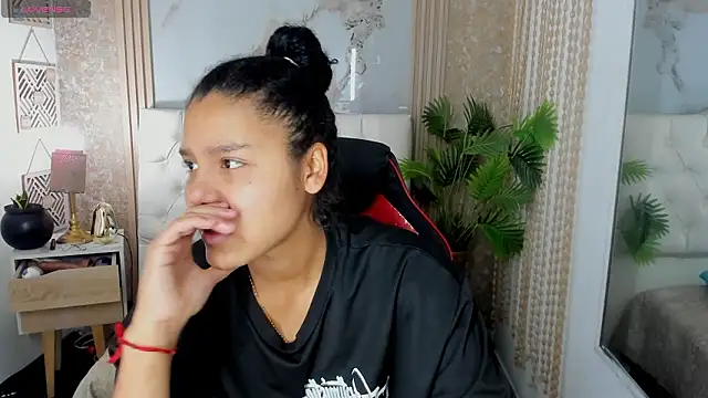 AriaVega online show from 03/30/26, 12:50