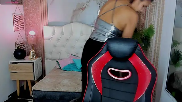 AriaVega online show from 04/01/26, 01:01