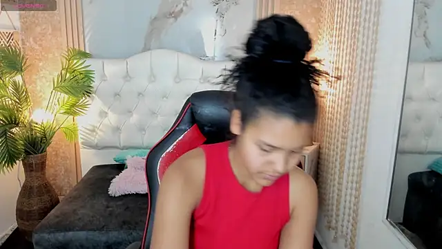 AriaVega online show from 04/08/26, 12:38