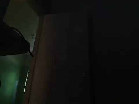 Snapshot of TeaseNPlease_13 chatting on 10/21/25, 02:56 TeaseNPlease 13 online show from 10/21/25, 02:56