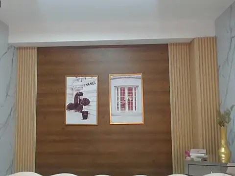claudina s online show from 10/17/25, 01:03