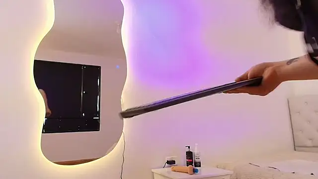 jazmin cole online show from 10/11/25, 01:09