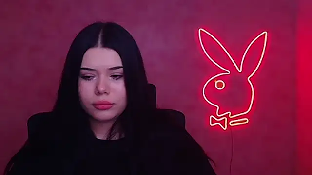 Mona Esty online show from 12/22/25, 06:49