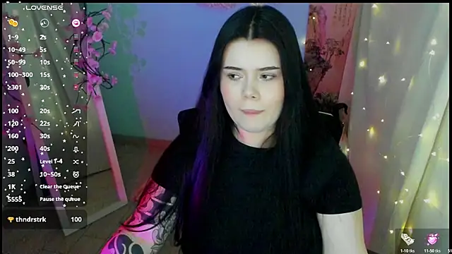 Mona Esty online show from 05/18/26, 06:19