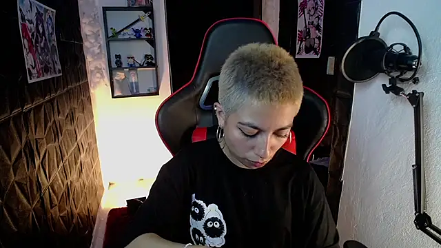 lunarichy22 online show from 11/11/25, 07:47