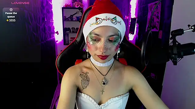 lunarichy22 online show from 12/17/25, 11:22