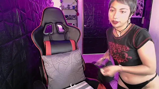 lunarichy22 online show from 02/16/26, 10:17