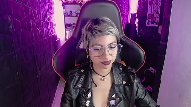 lunarichy22 online show from 02/24/26, 08:29