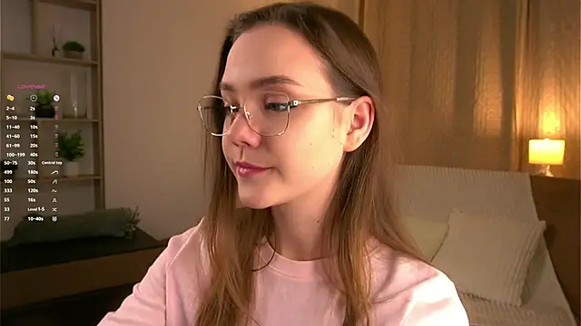 SweetSaraPie online show from 02/15/26, 06:04