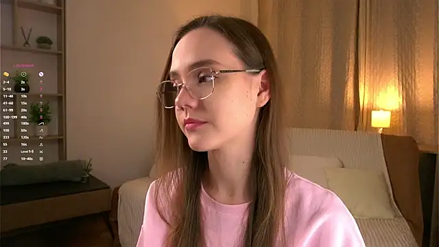 SweetSaraPie online show from 04/10/26, 06:12