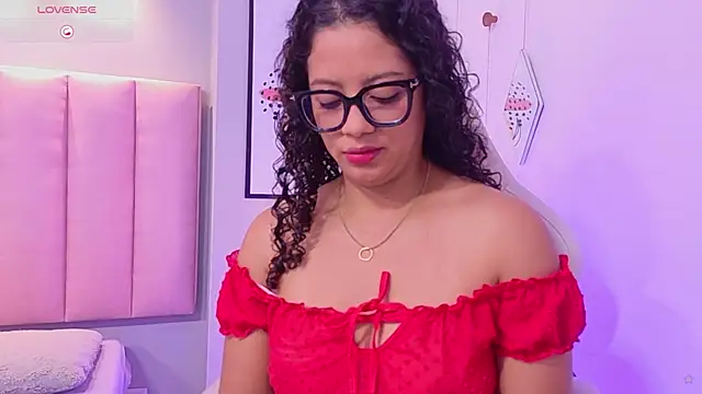 CamilaLevy online show from 04/15/26, 12:23