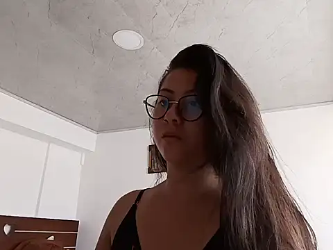 lil mila online show from 03/20/26, 08:14