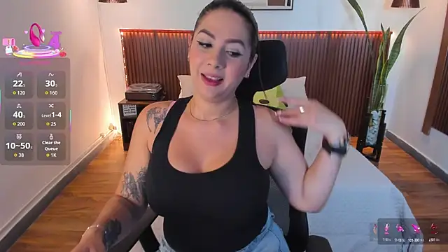 Katty-Paez online show from 10/04/25, 01:42