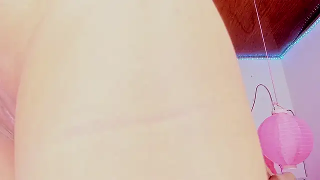 shannon kinne  online show from 12/16/25, 01:38