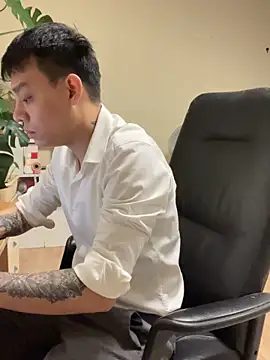 latava online show from 10/29/25, 04:20